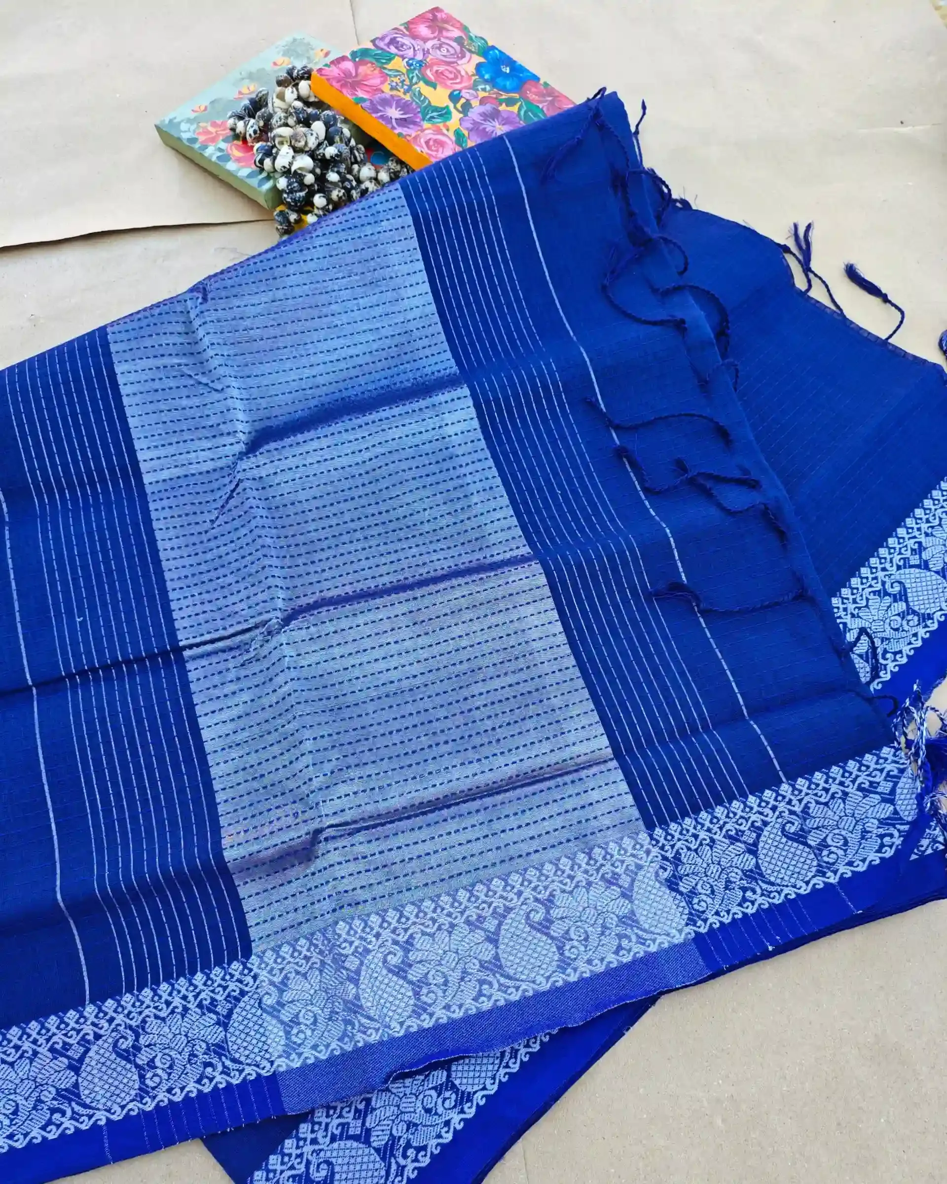 প্রিমিয়াম কটন শাড়ি